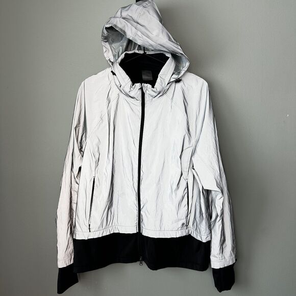 CALIA by Carrie Underwood Jackets & Blazers - Calia by Carrie Underwood Reflective Hooded Running Jacket Womens XL